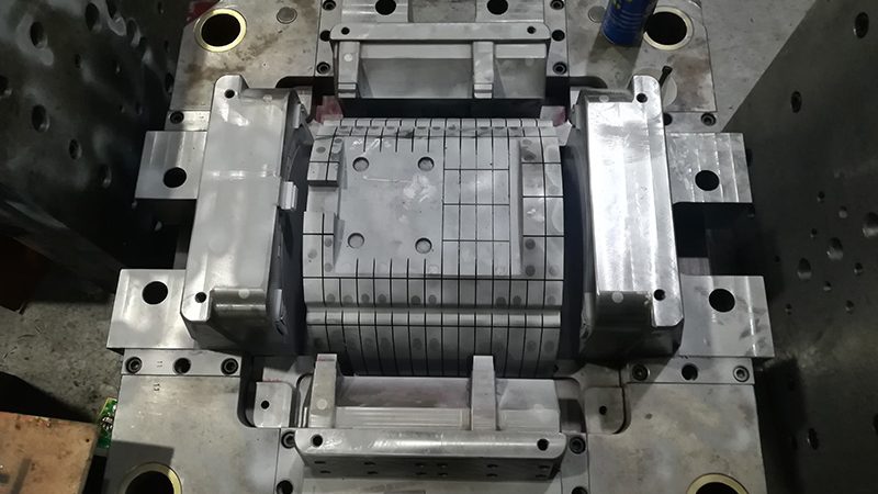 级进模合金工具钢：揭秘其核心参数与选型逻辑**