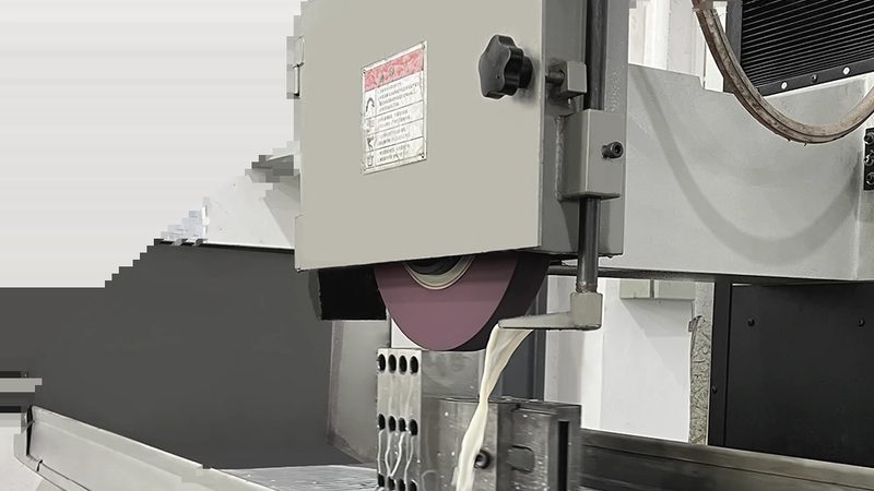 压铸模具材料选择：如何避免误区，确保品质**