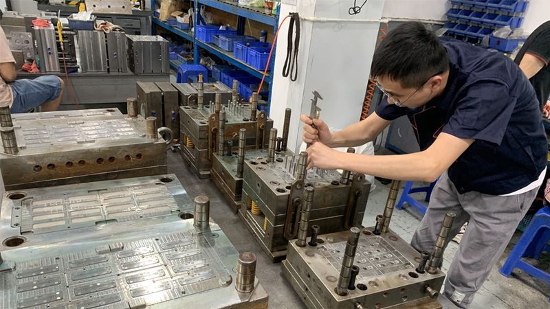 注塑模具安装调试工具：关键环节的得力助手**